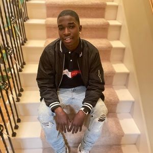 Meet your Posher, Damonte